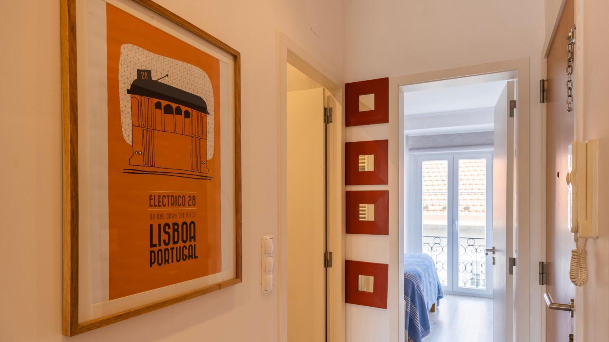 Sunny Design Apt In Praca Das Flores By Lovelystay Lisbon Exterior photo